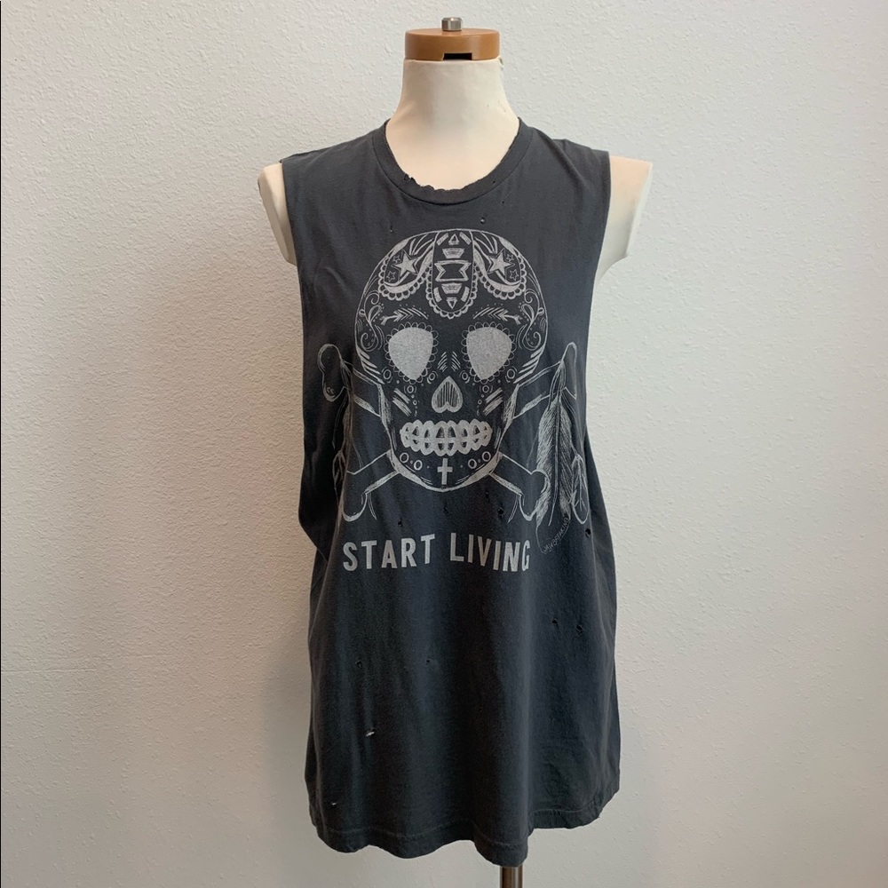 Jawbreaking skull muscle tank (size L)